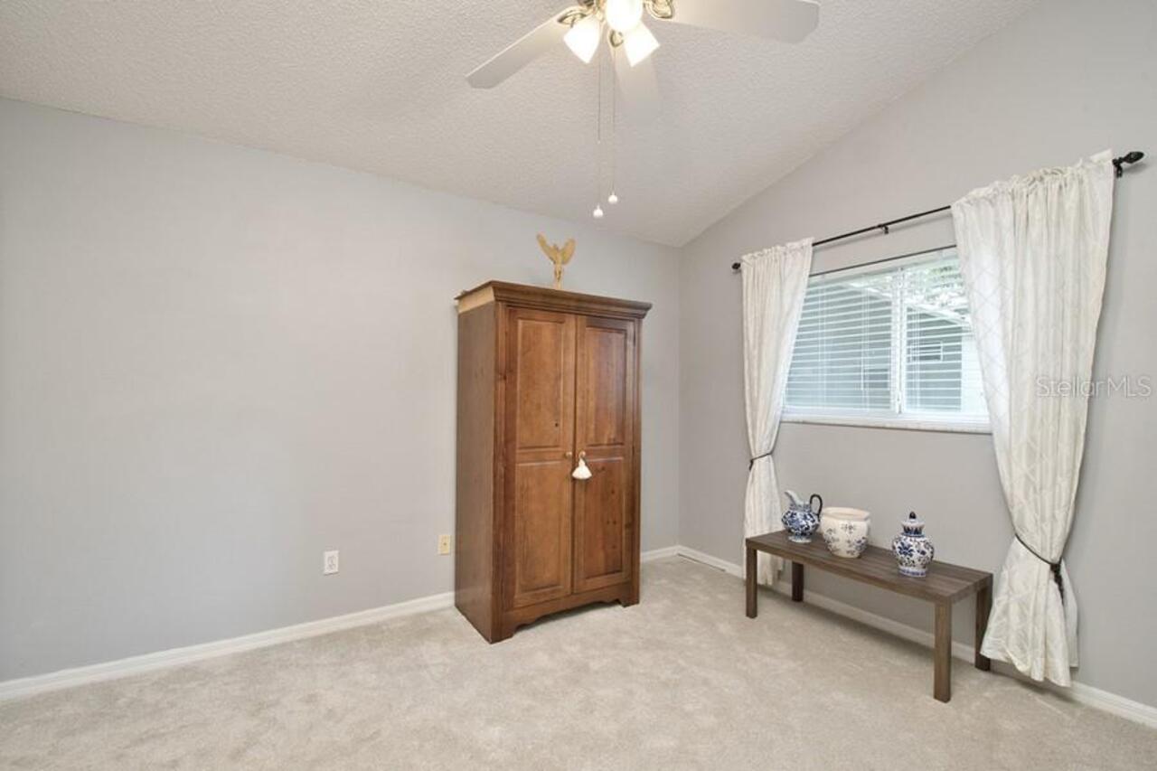 Listing Photo 16