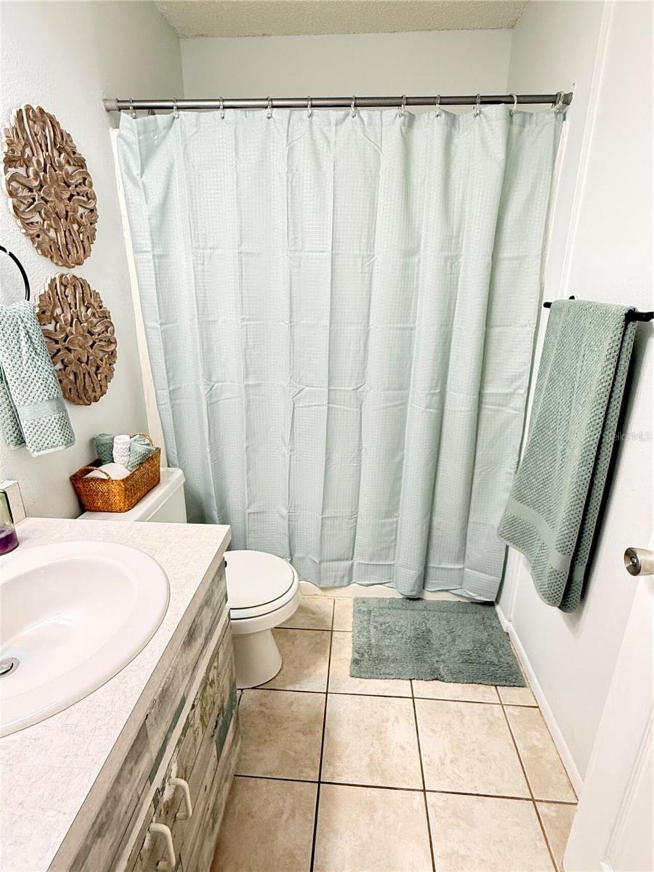 Listing Photo 10