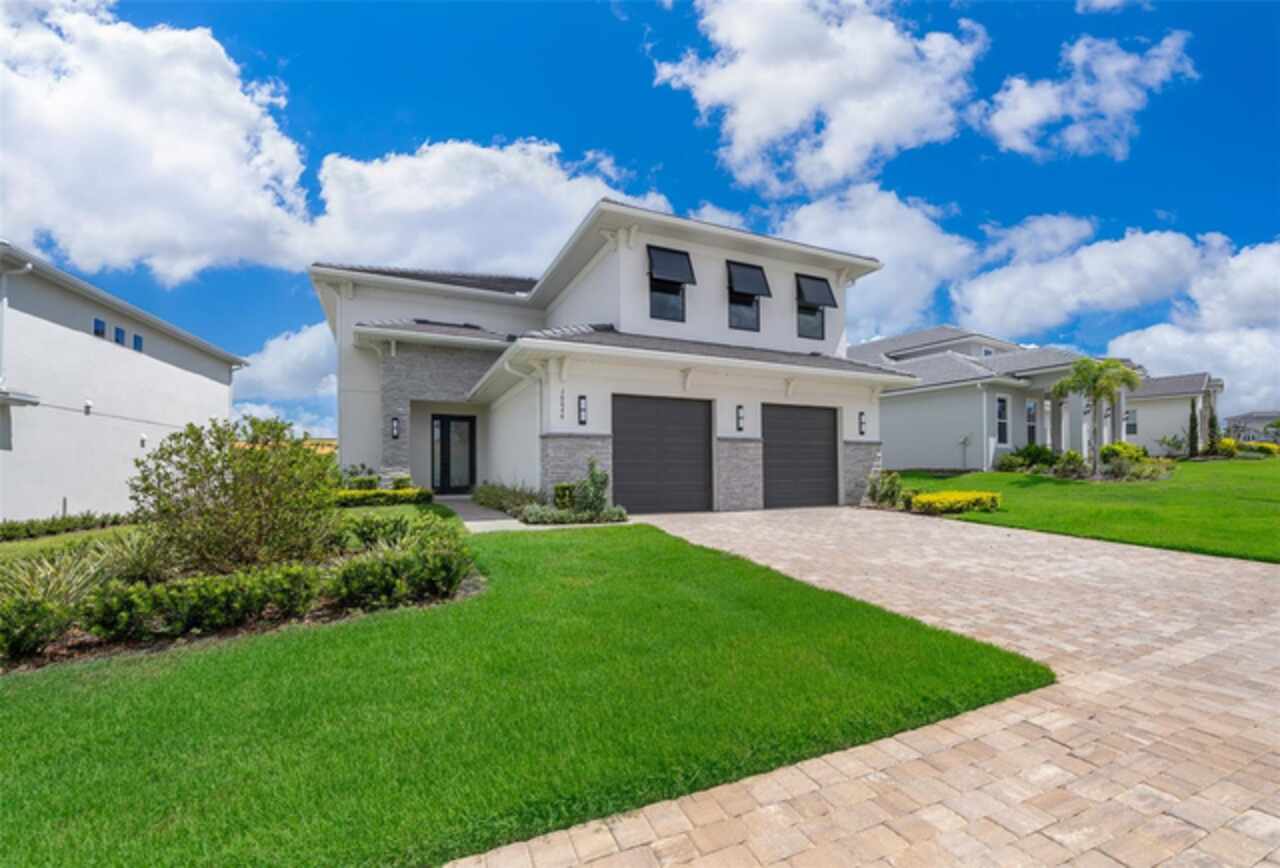 BELLA COLLINA Real Estate
