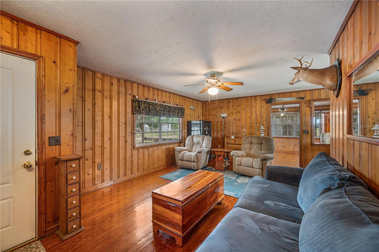 Listing Photo 9