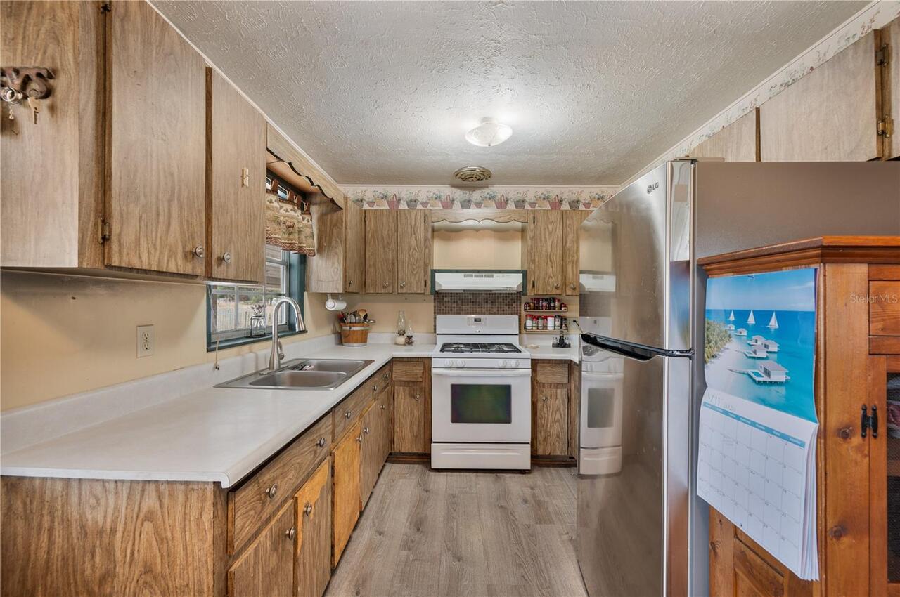 Listing Photo 16