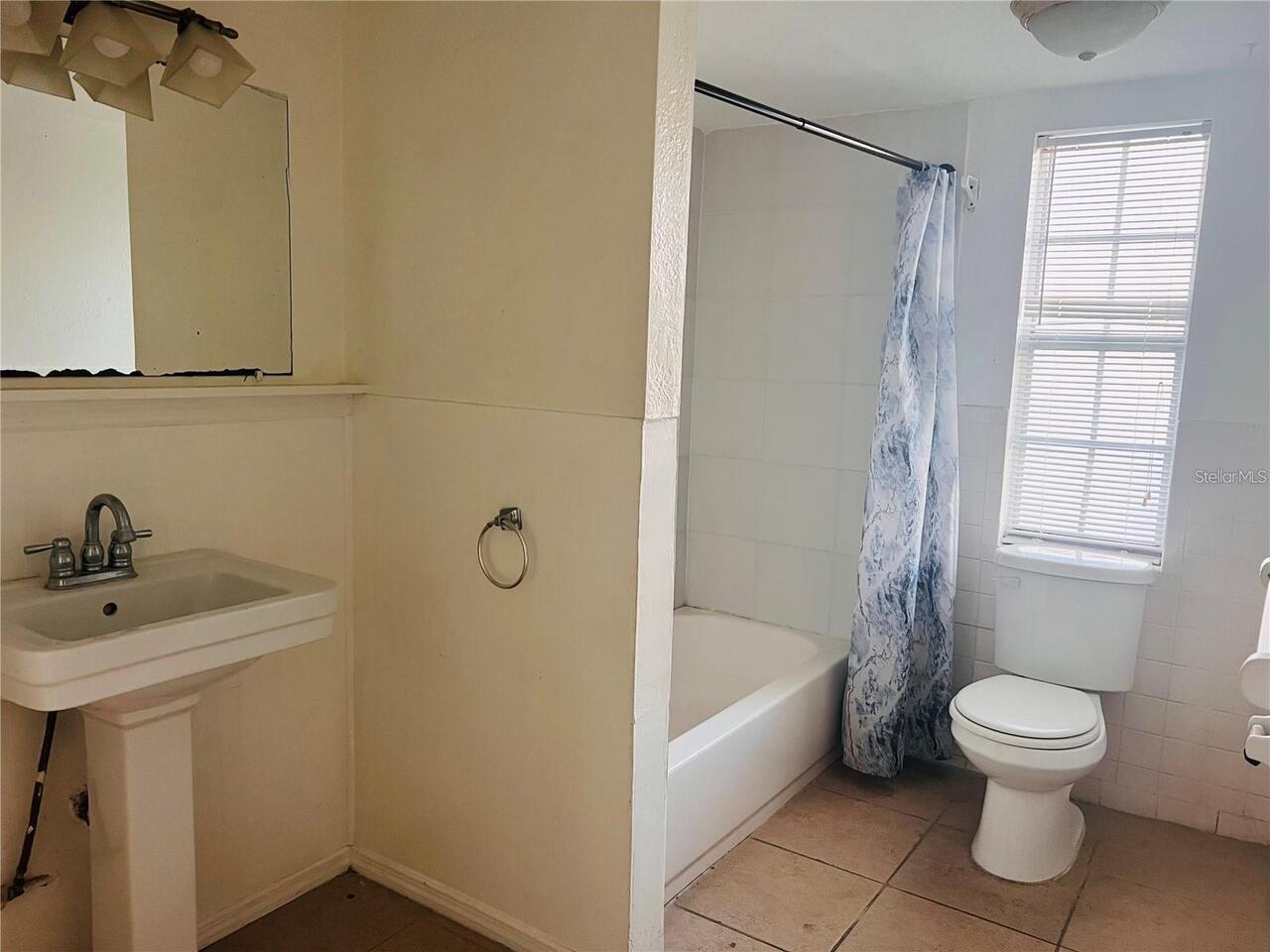 Listing Photo 10