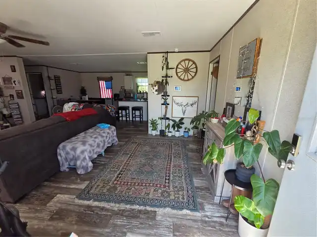Listing Photo 5
