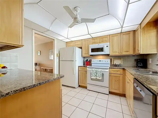 Listing Photo 14