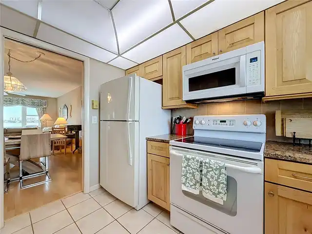 Listing Photo 15