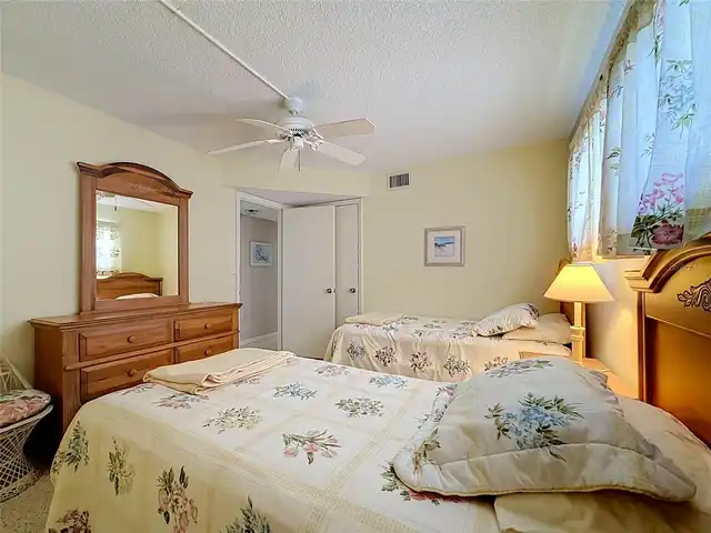 Listing Photo 36