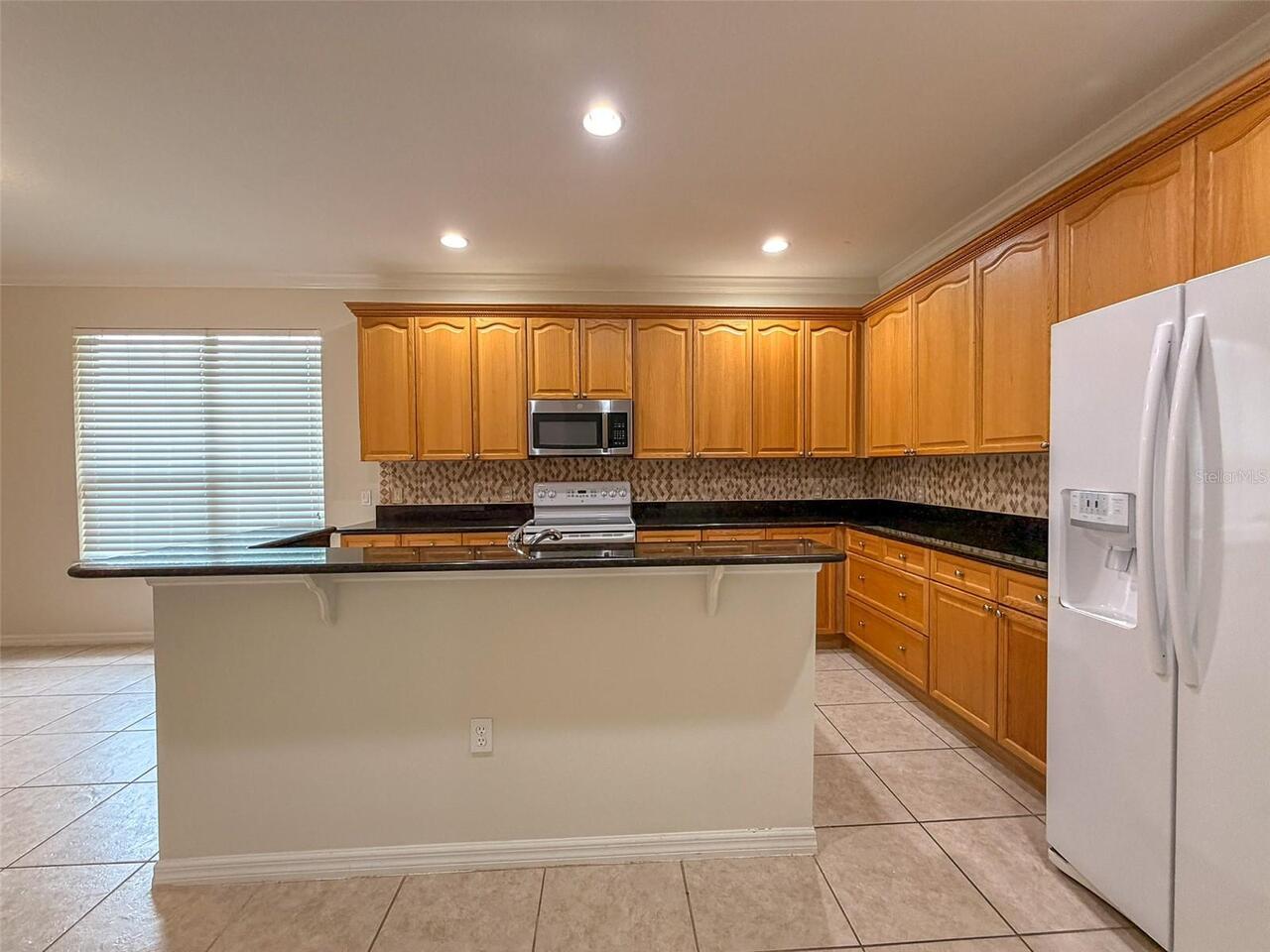 Listing Photo 11