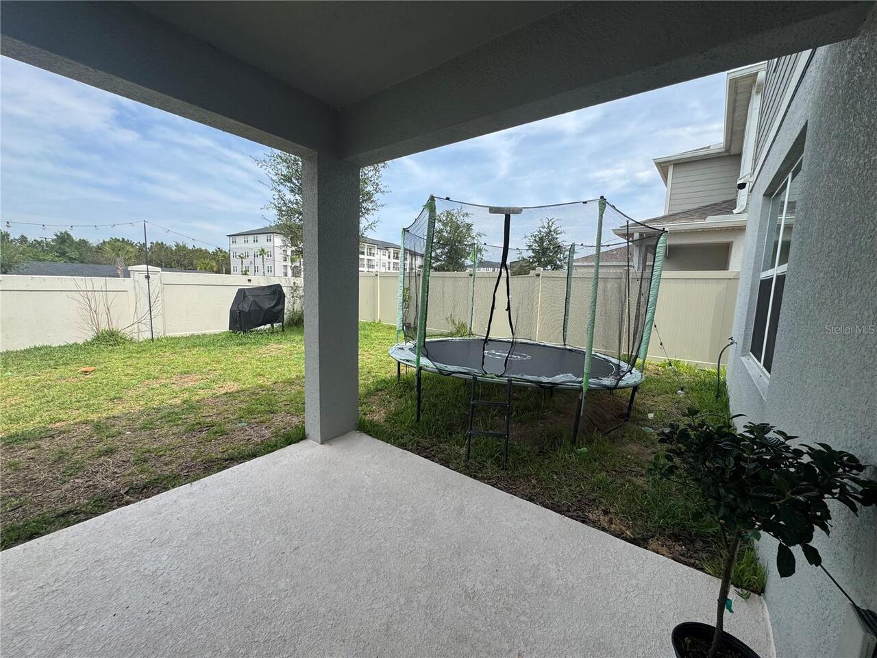 Listing Photo 16