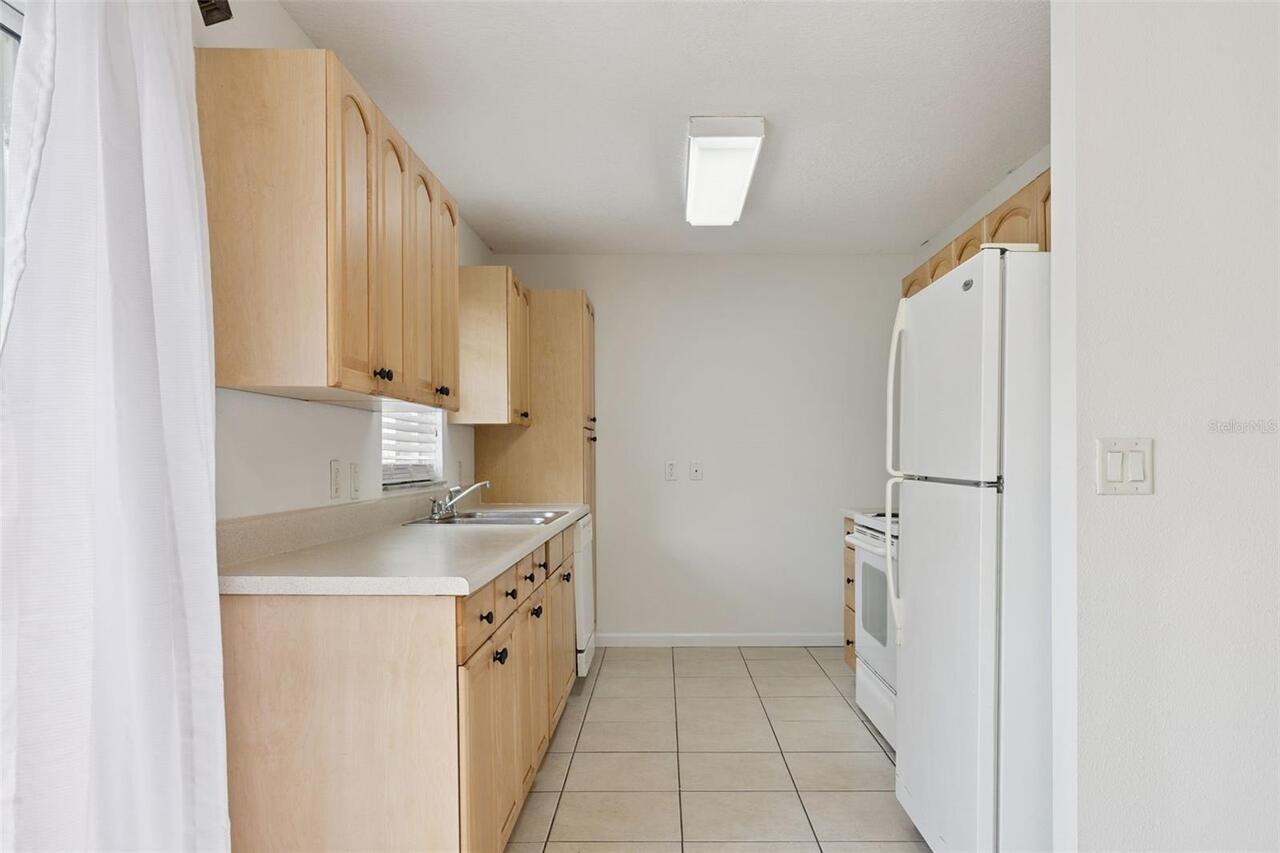 Listing Photo 9