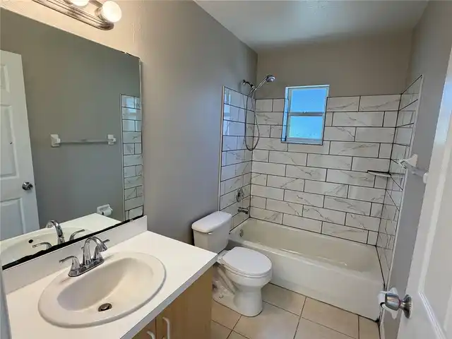 Listing Photo 7