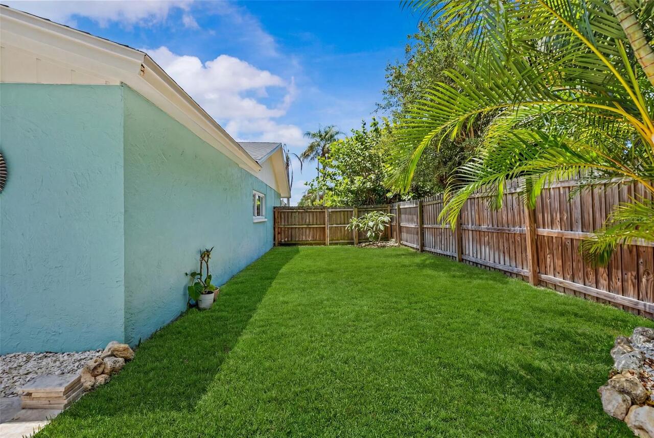 Listing Photo 17
