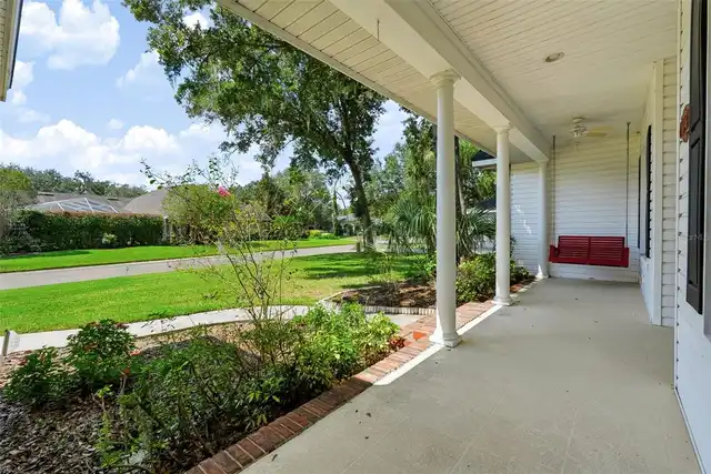 Listing Photo 8