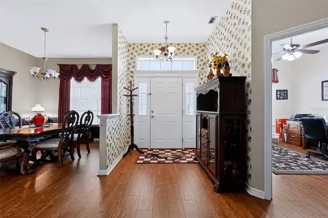 Listing Photo 10