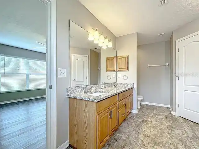 Listing Photo 28