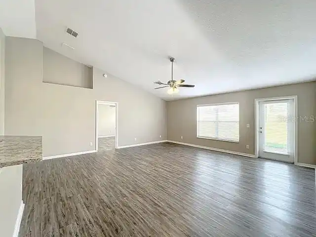 Listing Photo 29