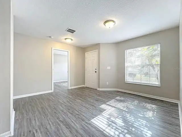 Listing Photo 34