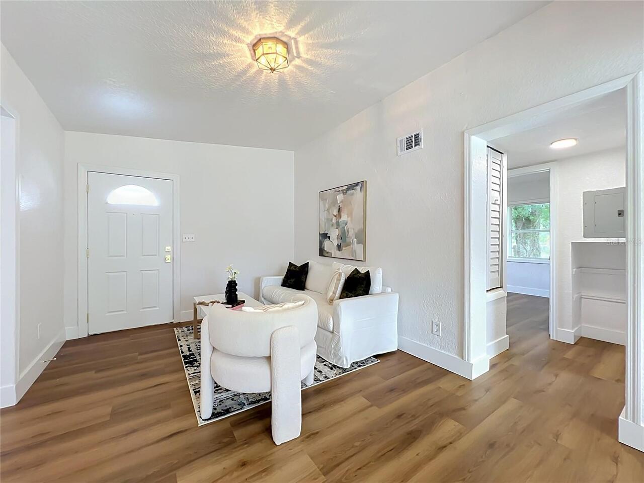 Listing Photo 7