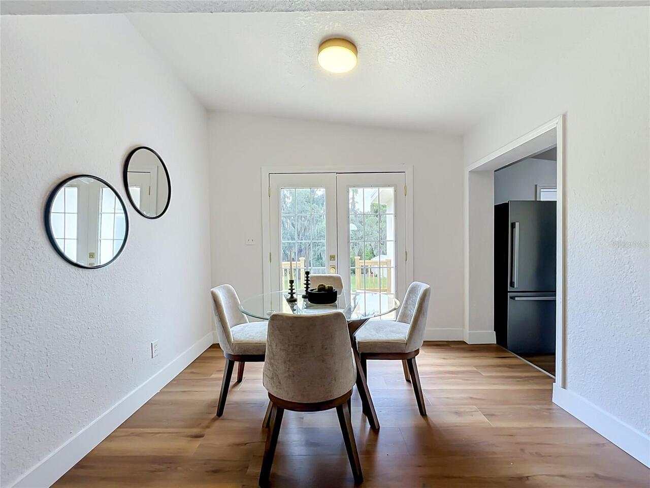 Listing Photo 12