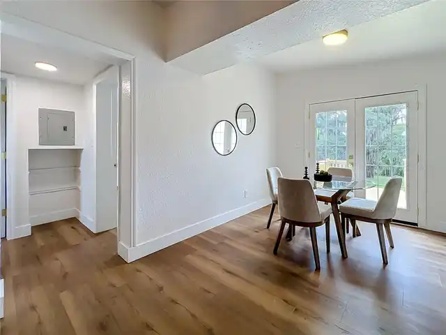Listing Photo 10