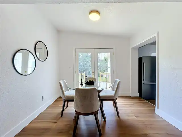 Listing Photo 12