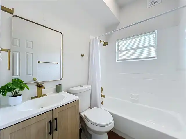 Listing Photo 34