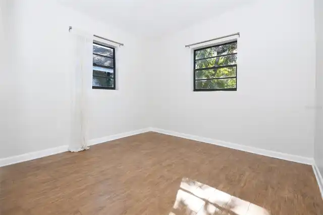 Listing Photo 22