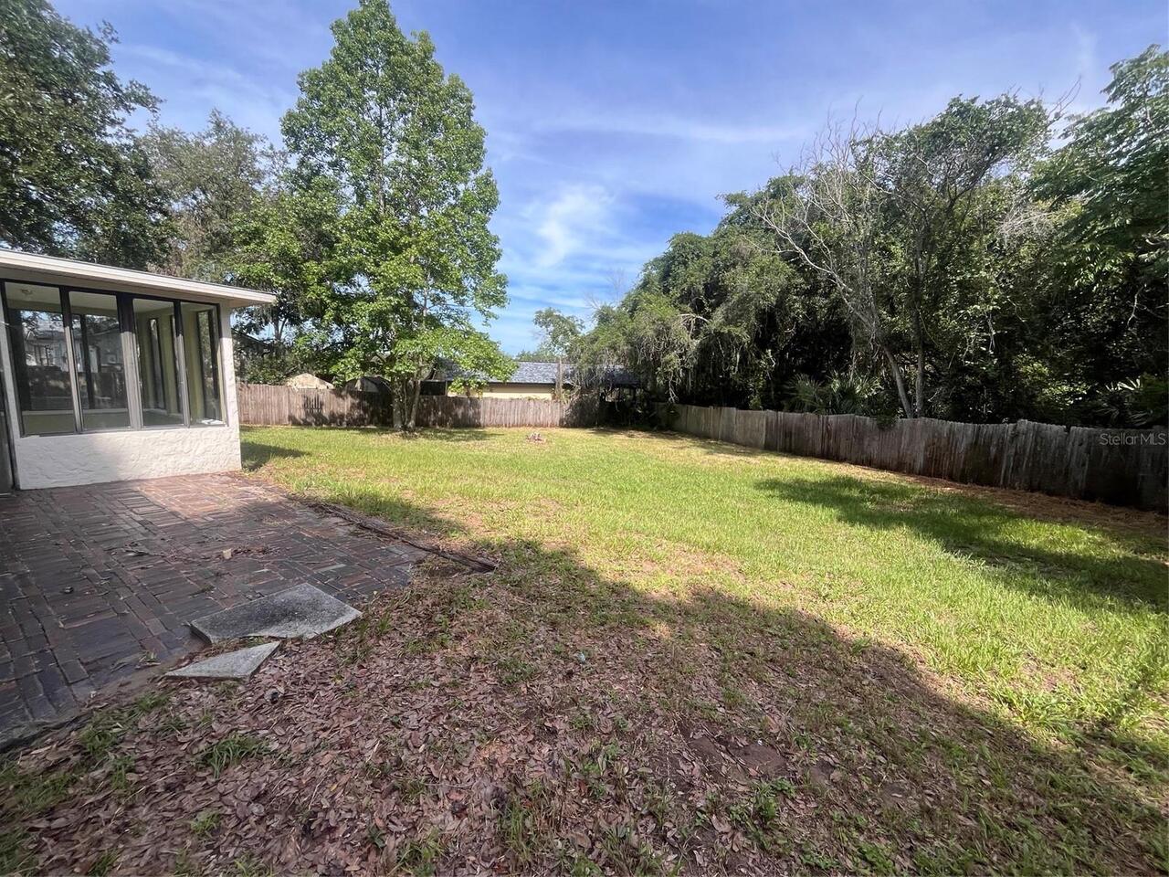 Listing Photo 12