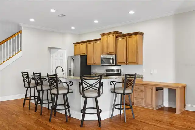 Listing Photo 5