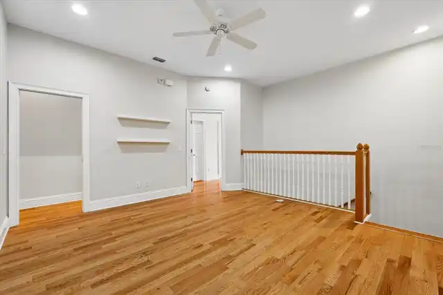 Listing Photo 17