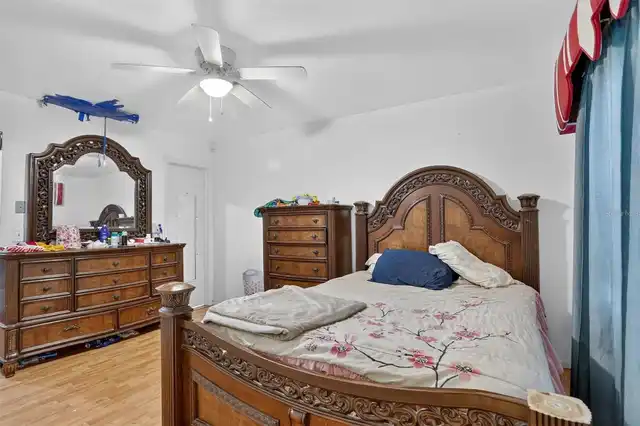 Listing Photo 9