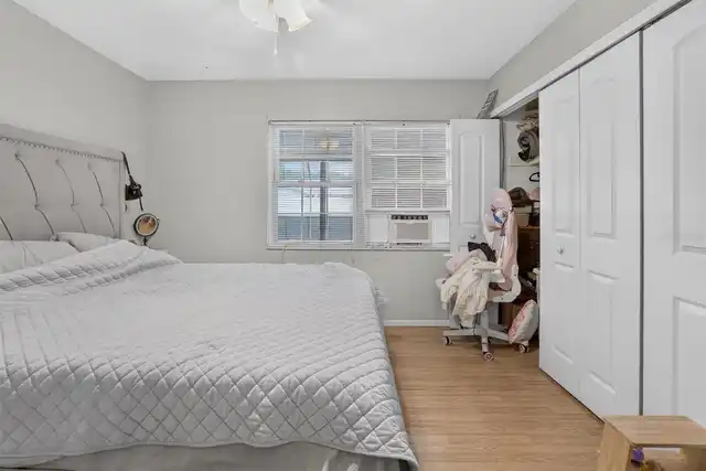 Listing Photo 11
