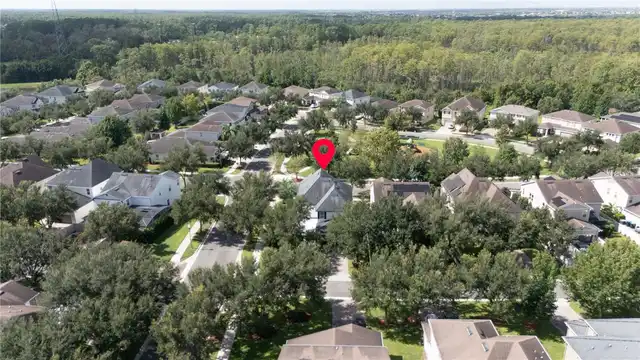 Listing Photo 10