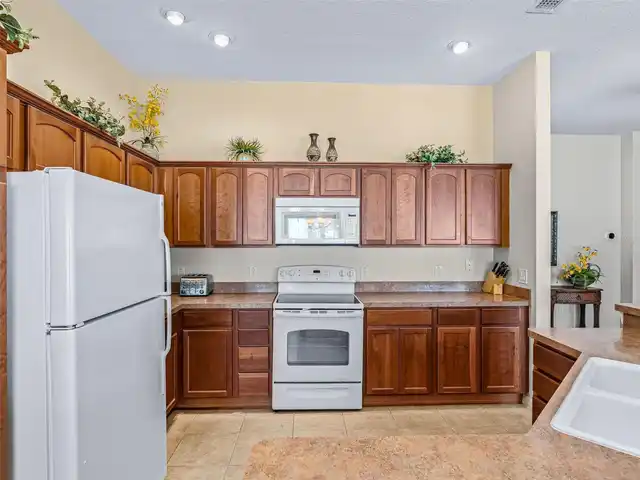 Listing Photo 13