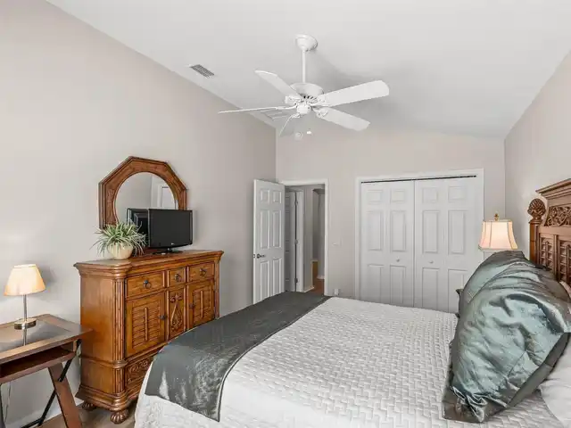 Listing Photo 20