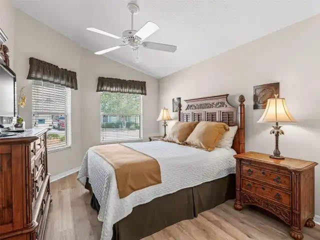 Listing Photo 21