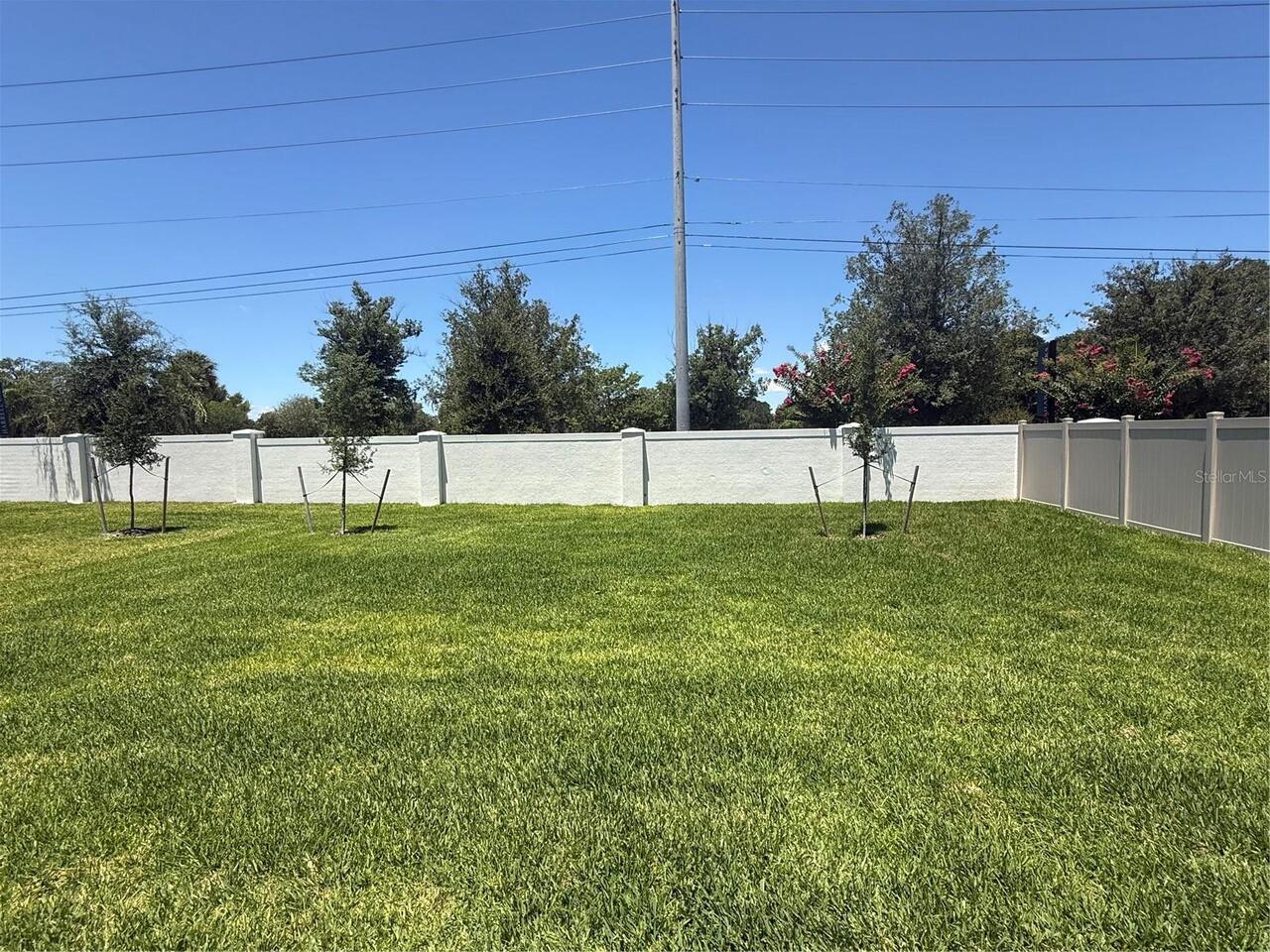 Listing Photo 12