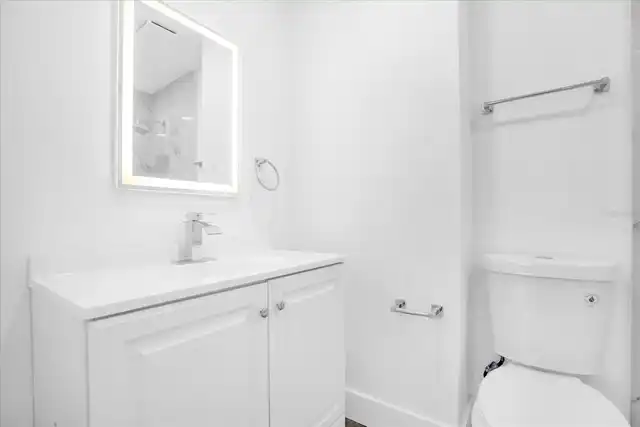 Listing Photo 16