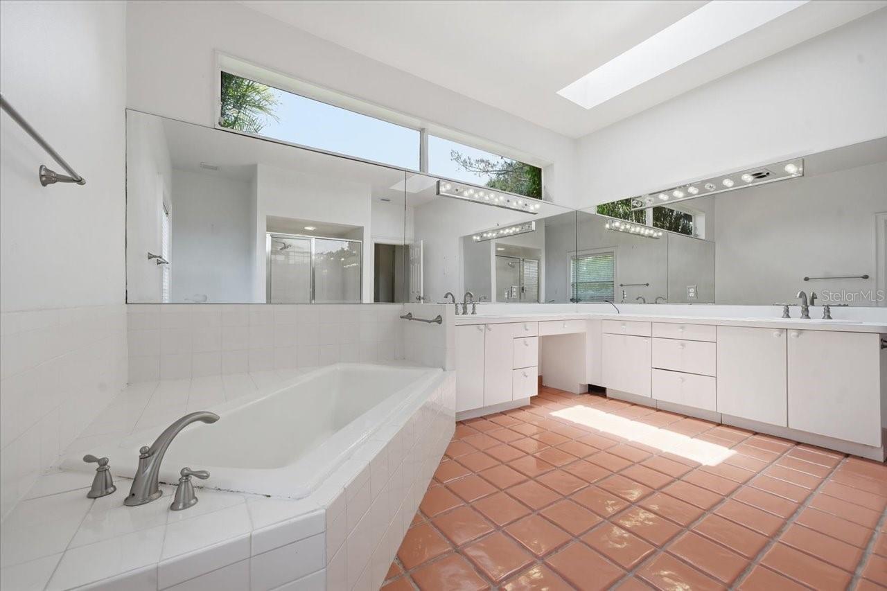 Listing Photo 22