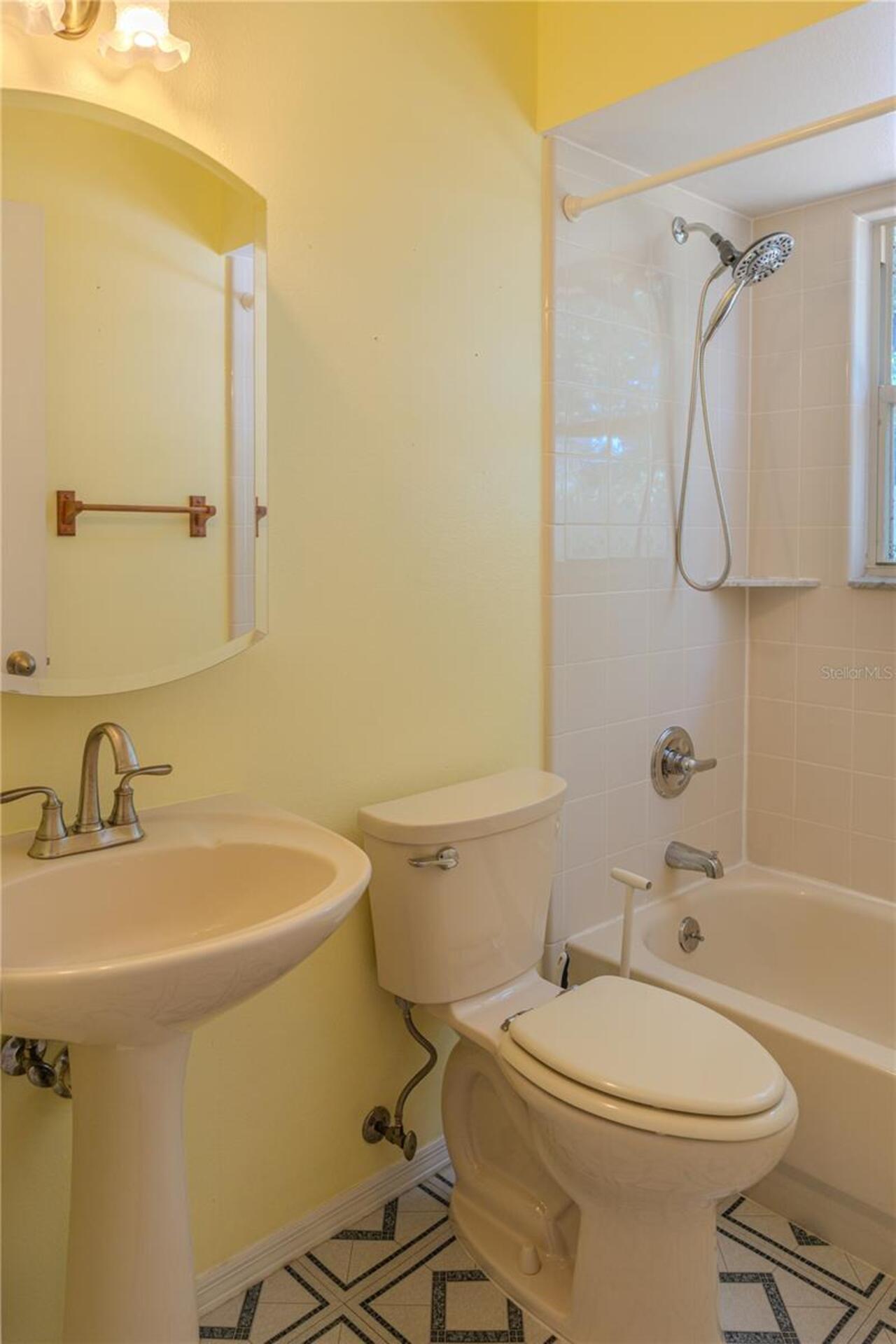 Listing Photo 24