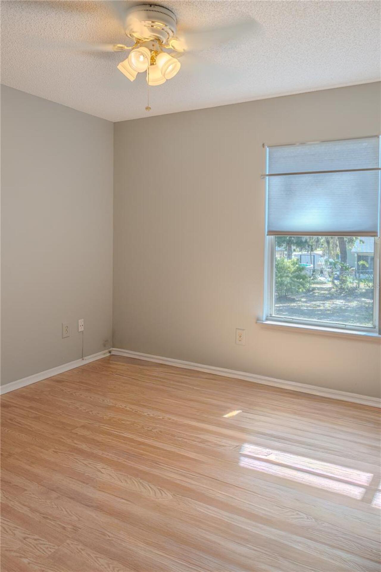 Listing Photo 26