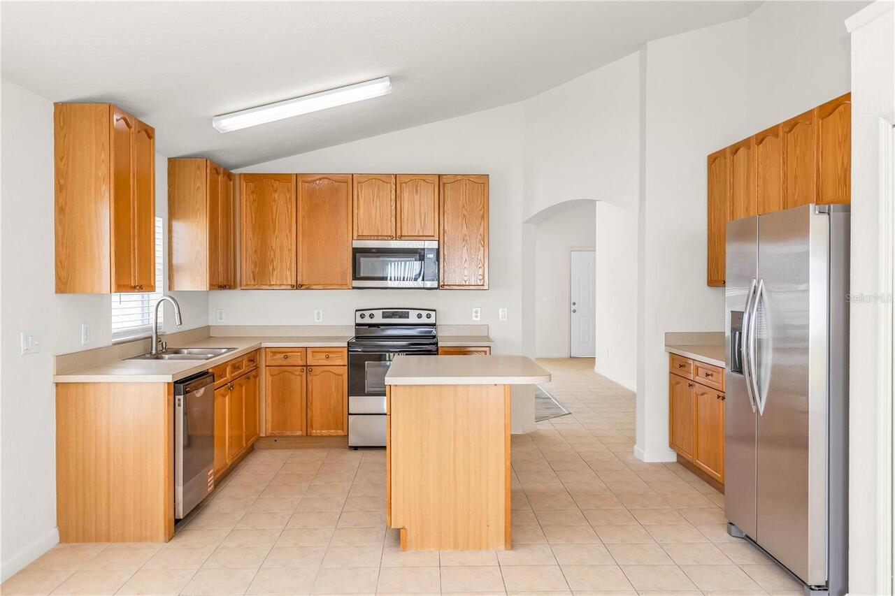Listing Photo 11