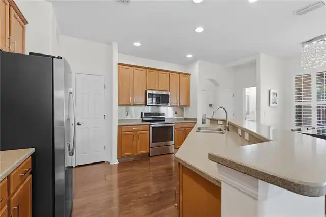 Listing Photo 16