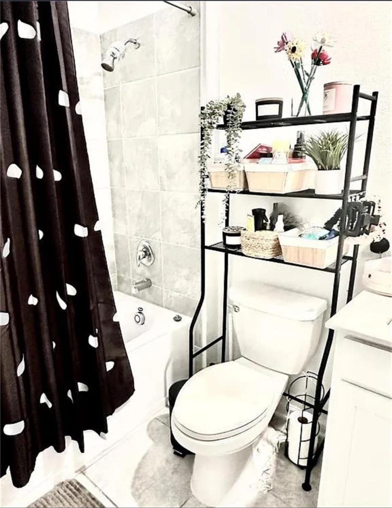 Listing Photo 10