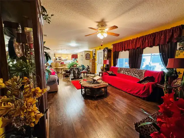 Listing Photo 25