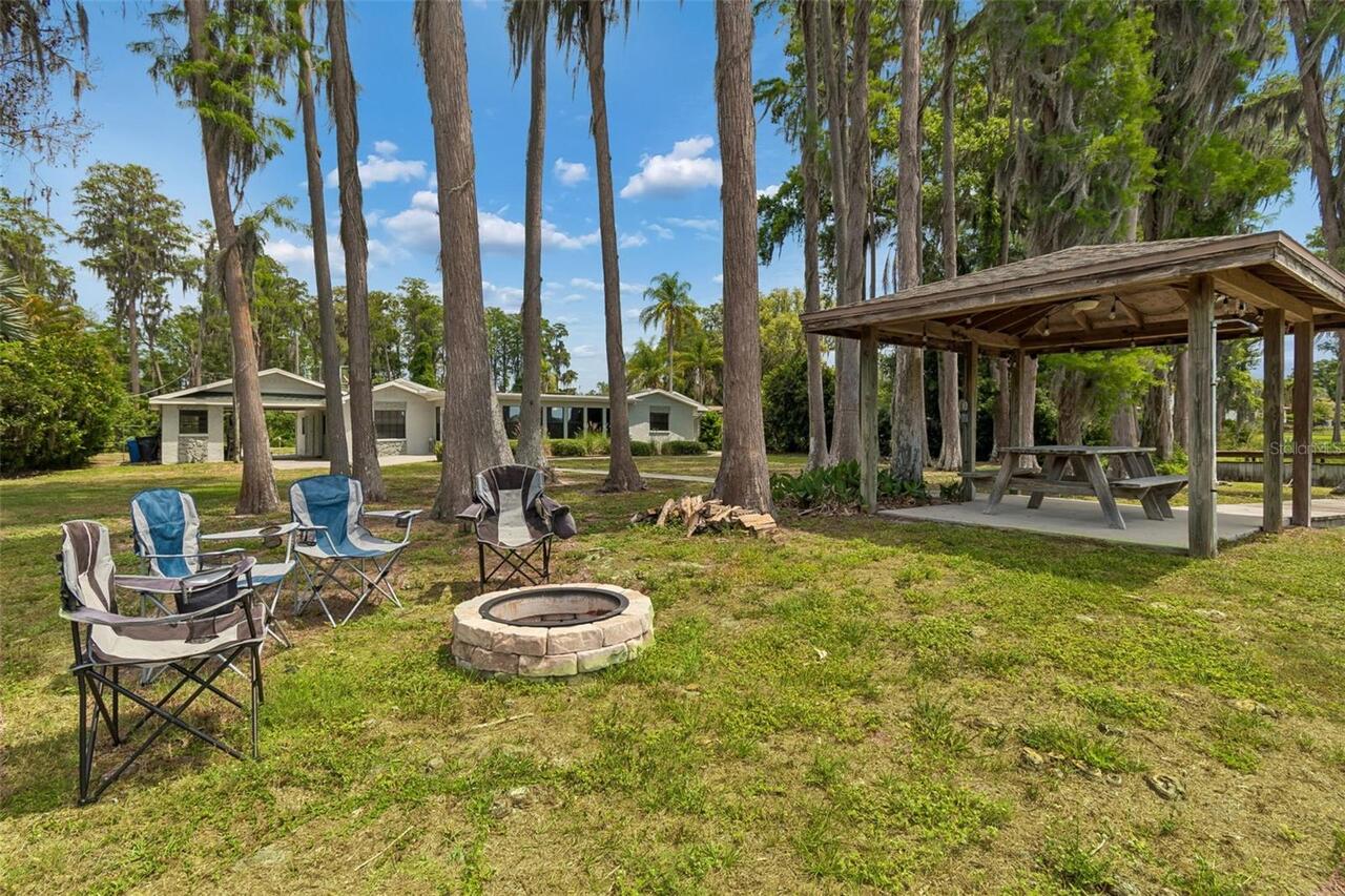 Listing Photo 11