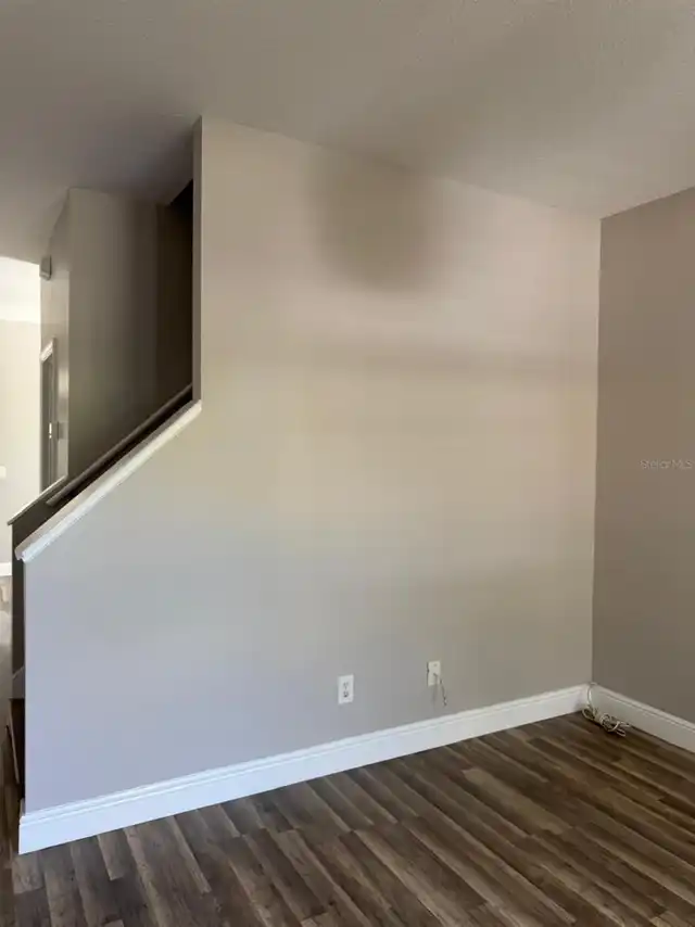 Listing Photo 9