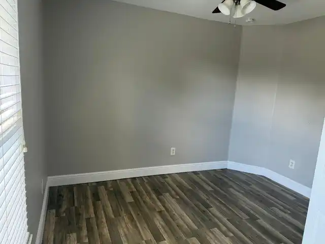 Listing Photo 15
