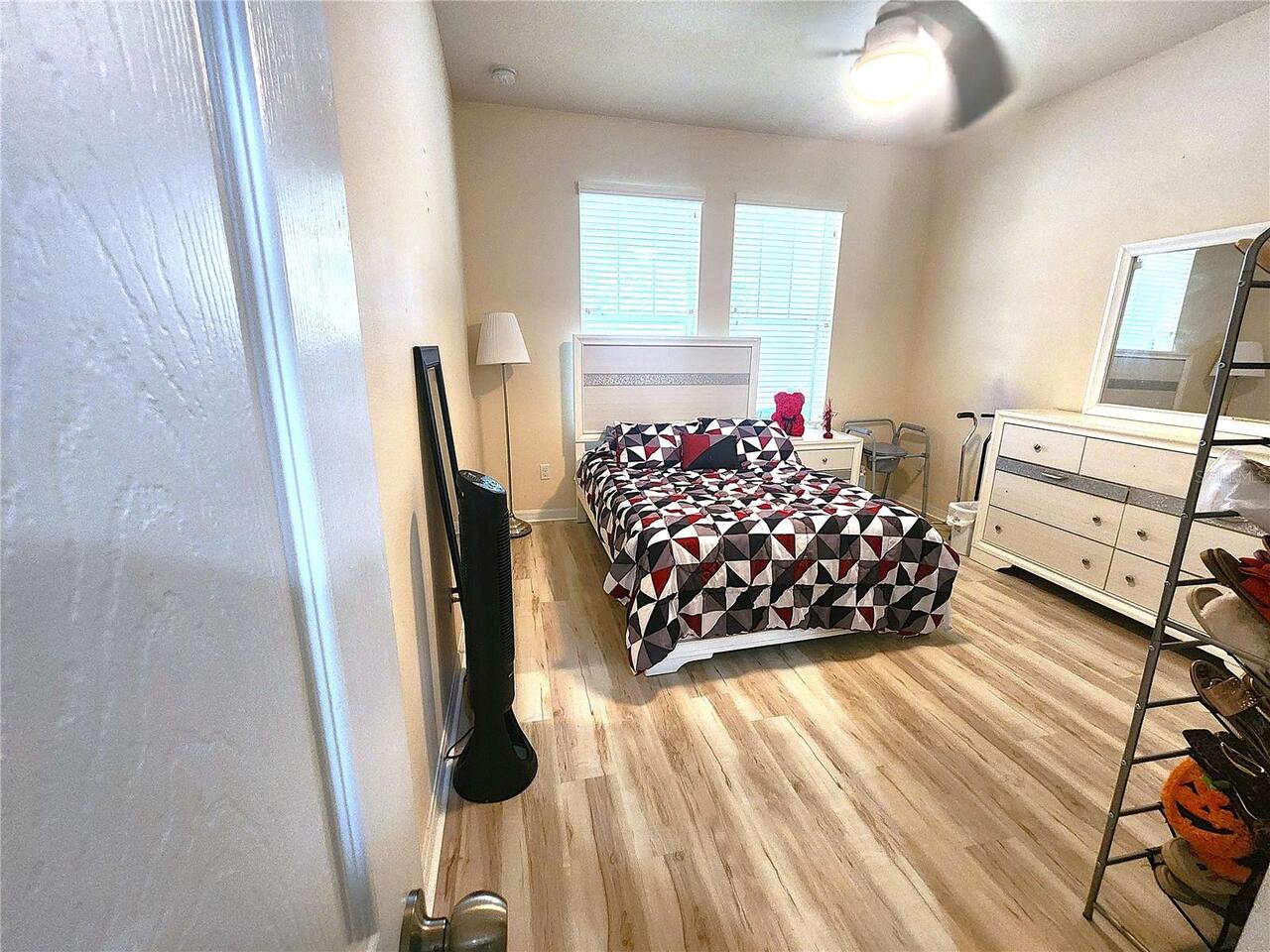 Listing Photo 15