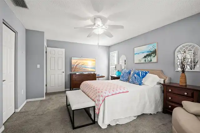 Listing Photo 23