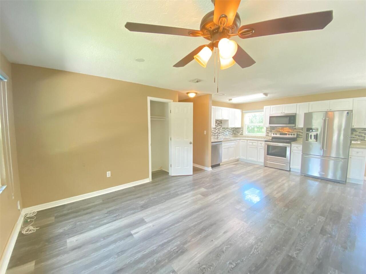 Listing Photo 7